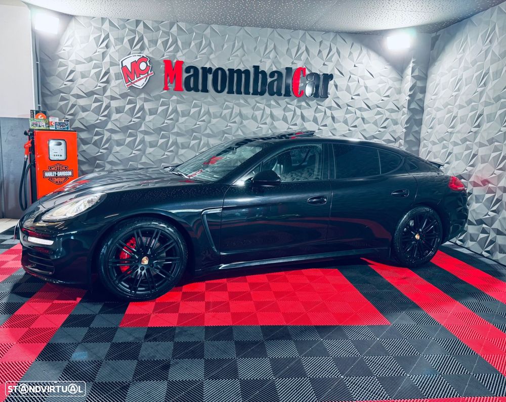 Porsche Panamera - 1