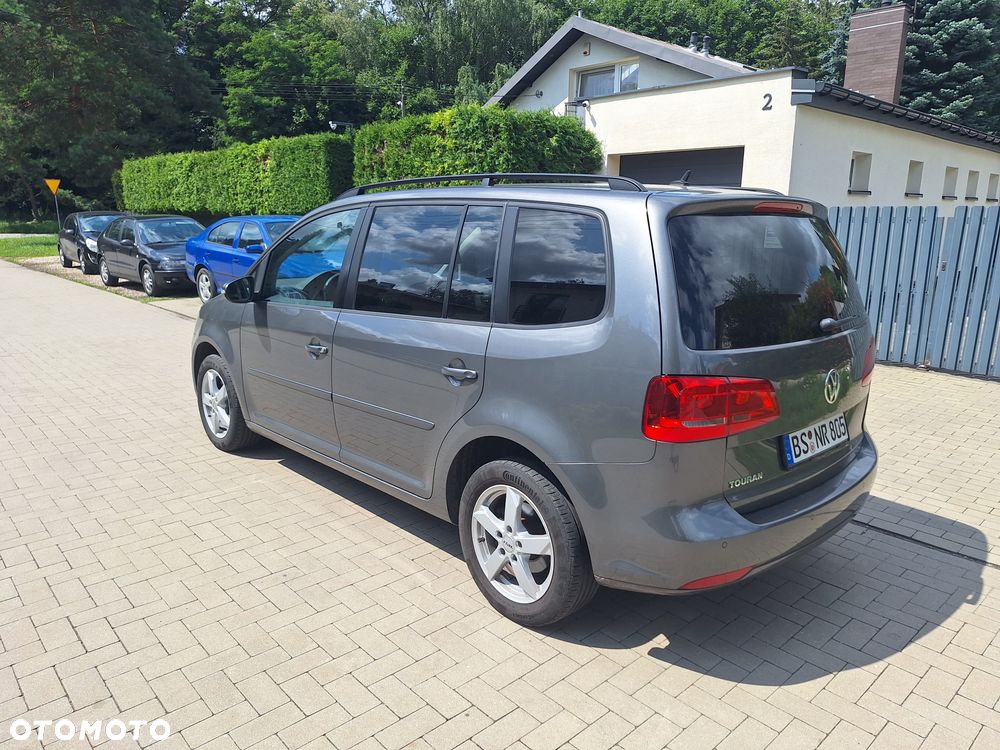 Volkswagen Touran - 6