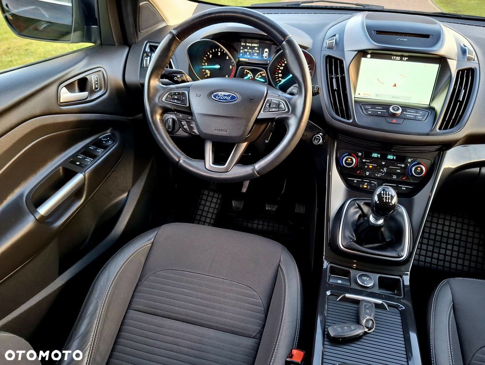 Ford Kuga 2.0 TDCi 2x4 Titanium - 21