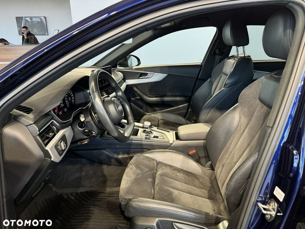 Audi A4 Limousine - 16