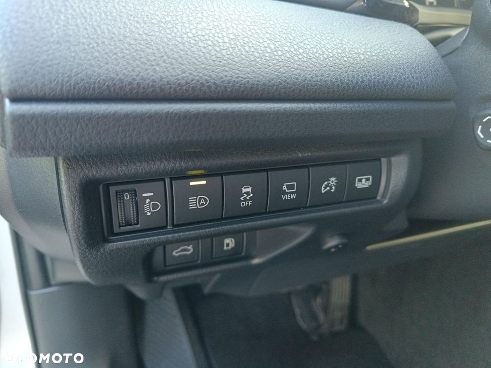 Toyota Camry - 15