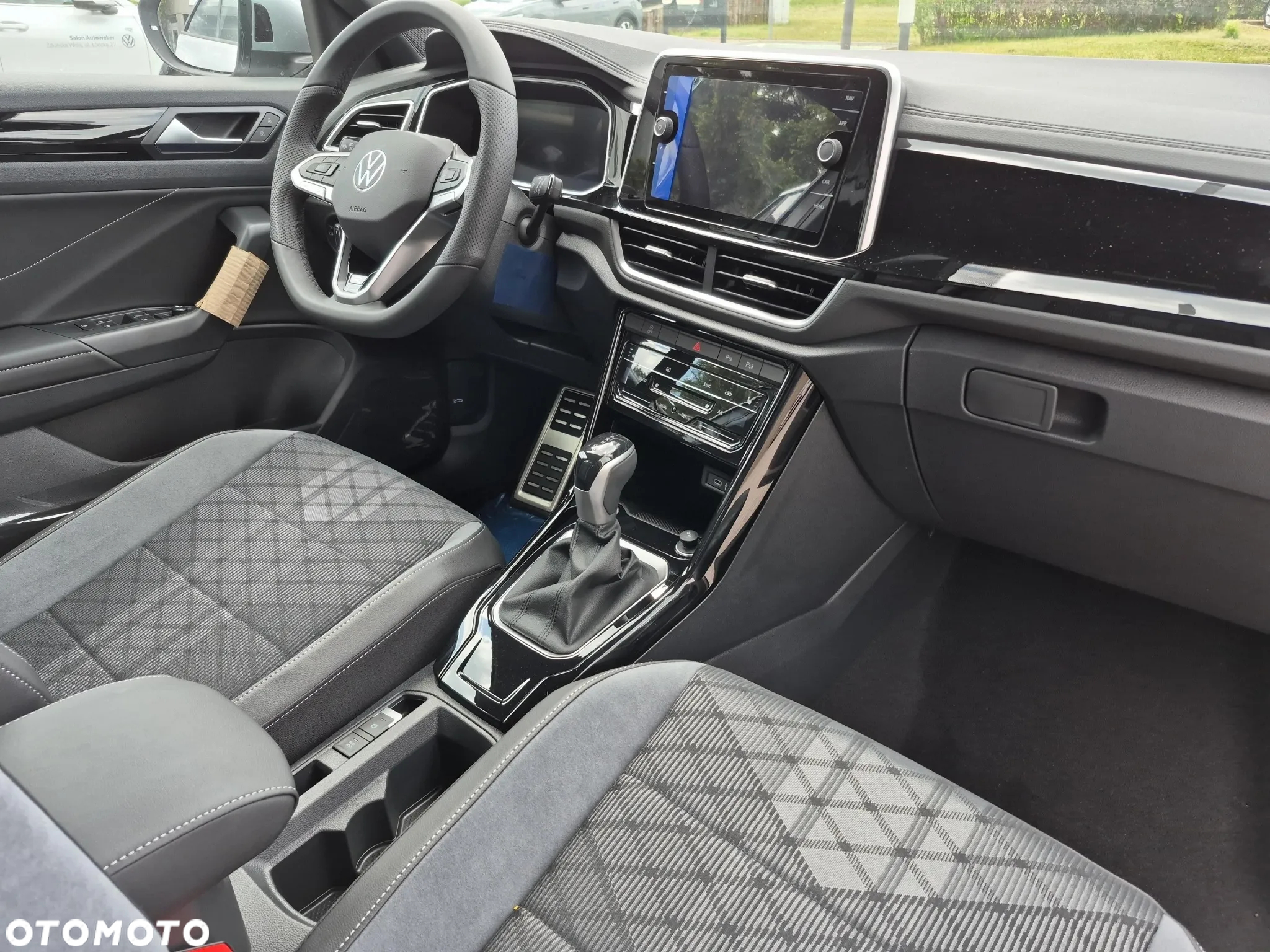 Volkswagen T-Roc 1.5 TSI R-Line Plus DSG - 11