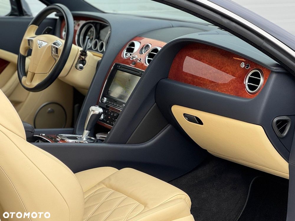 Bentley Continental GT - 22