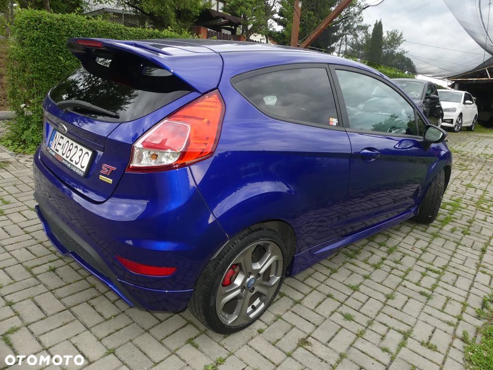 Ford Fiesta ST - 24