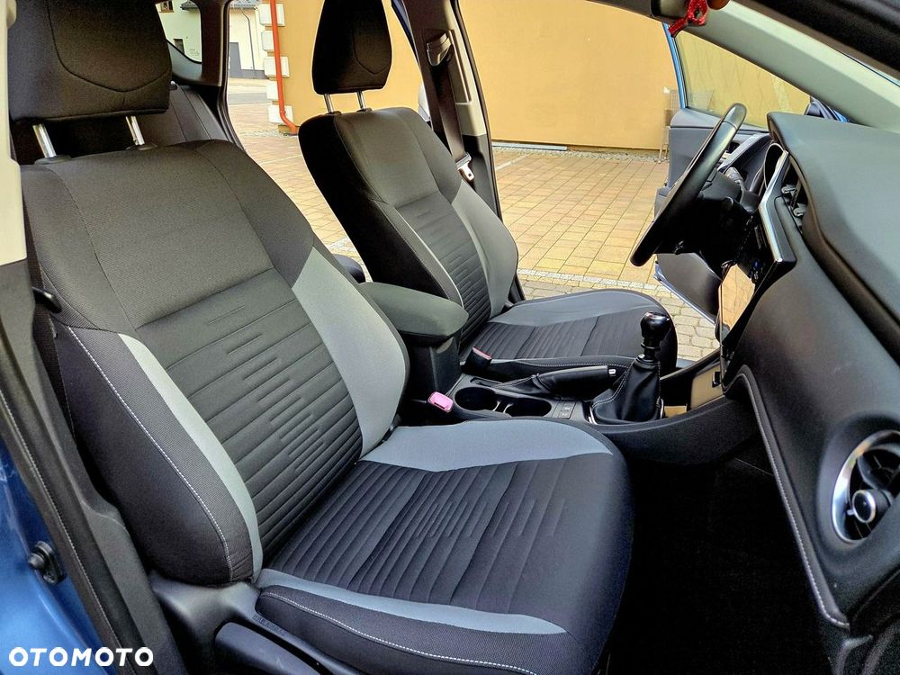 Toyota Corolla - 19