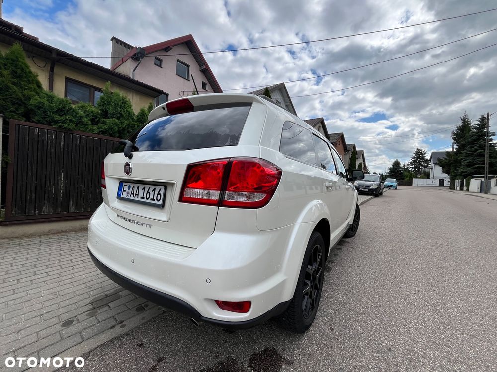 Fiat Freemont 2.0 Multijet Black Code AWD - 24