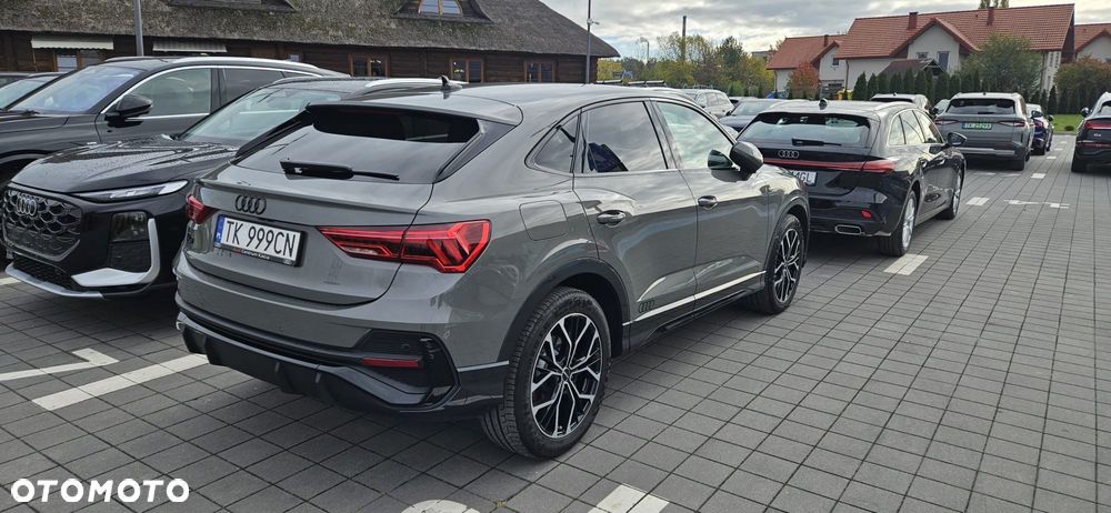 Audi Q3 2023 photo 3