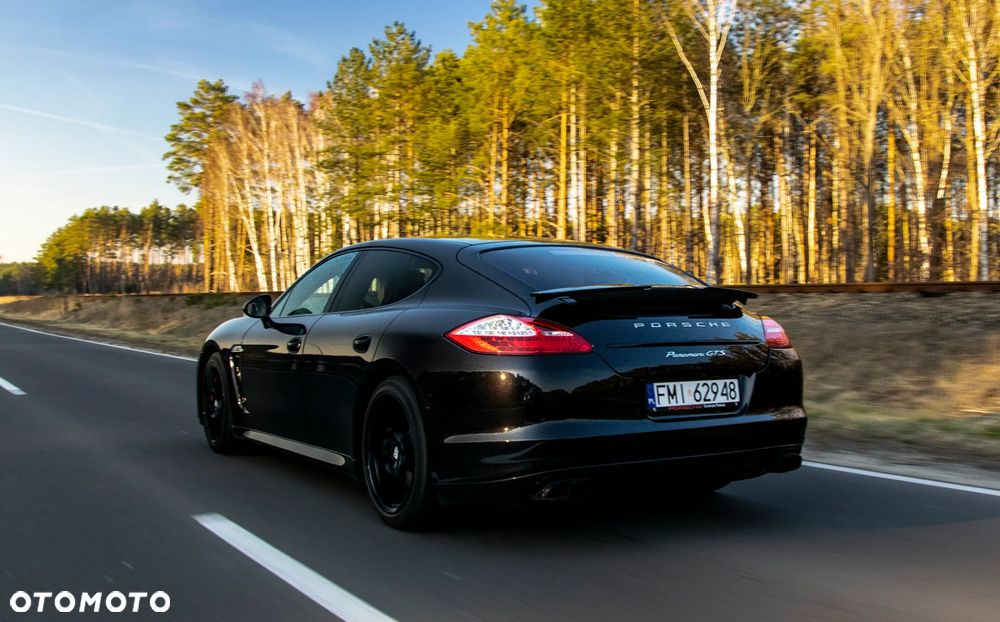 Porsche Panamera - 5