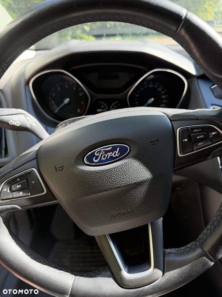 Ford Focus 1.6 Trend - 8