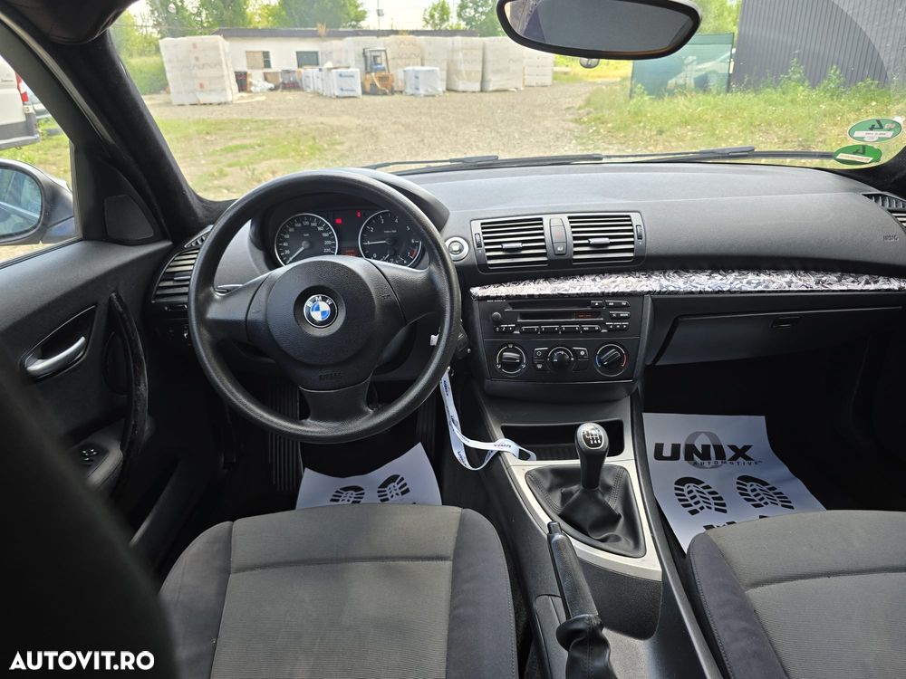 BMW Seria 1 120i - 3