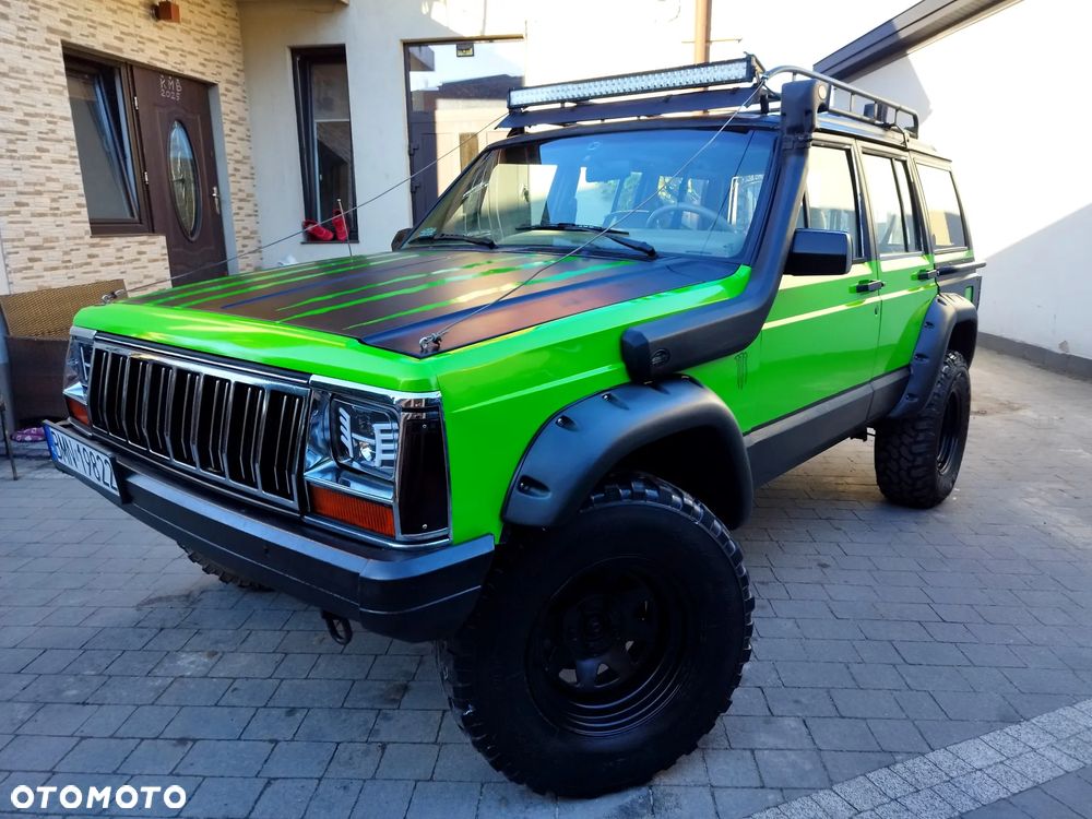 Jeep Cherokee 2.5 Sport - 6