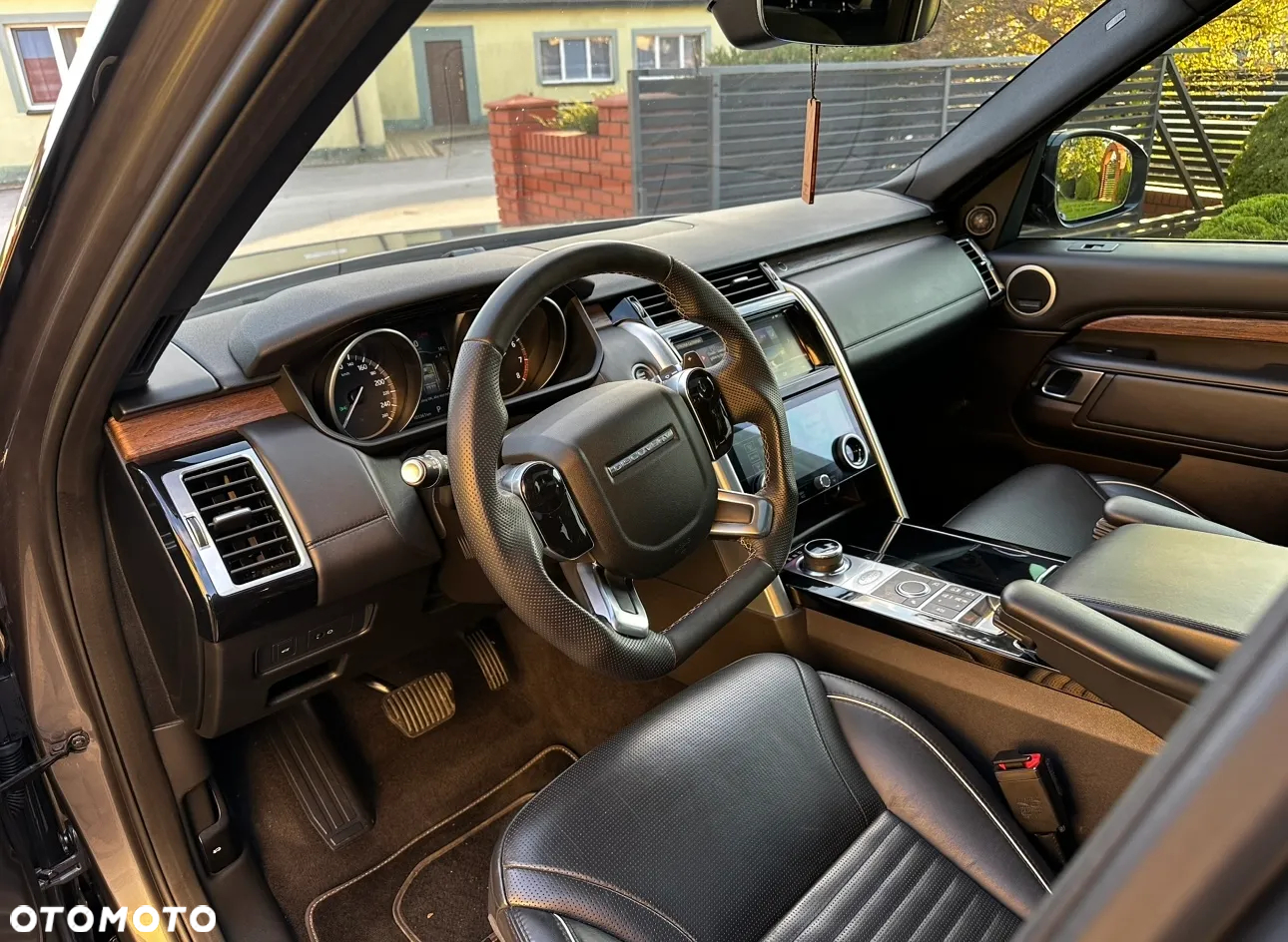 Land Rover Discovery V 3.0 Si6 HSE Luxury - 24