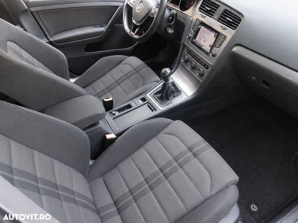 Volkswagen Golf 1.6 TDI BMT Highline - 8