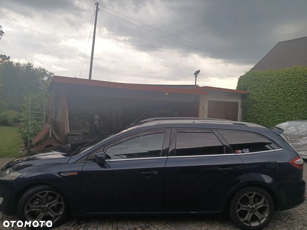 Ford Mondeo - 8