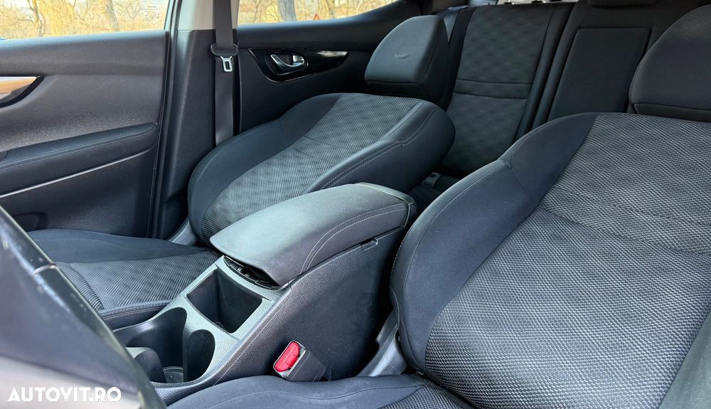 Nissan Qashqai 1.2 DIG-T TEKNA - 35