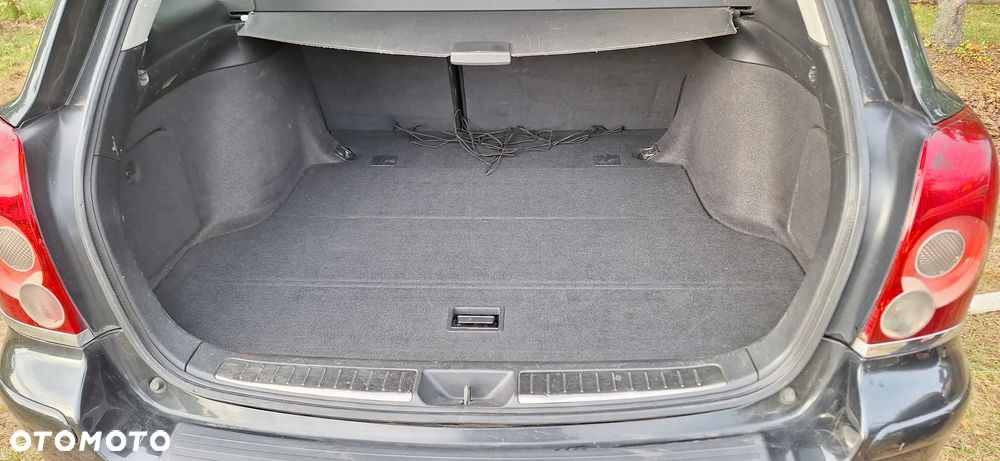 Toyota Avensis 2.0 D-4D - 9
