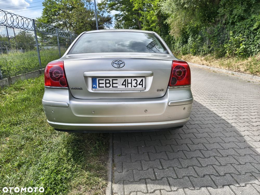 Toyota Avensis 2.0 D-4D Sol - 5
