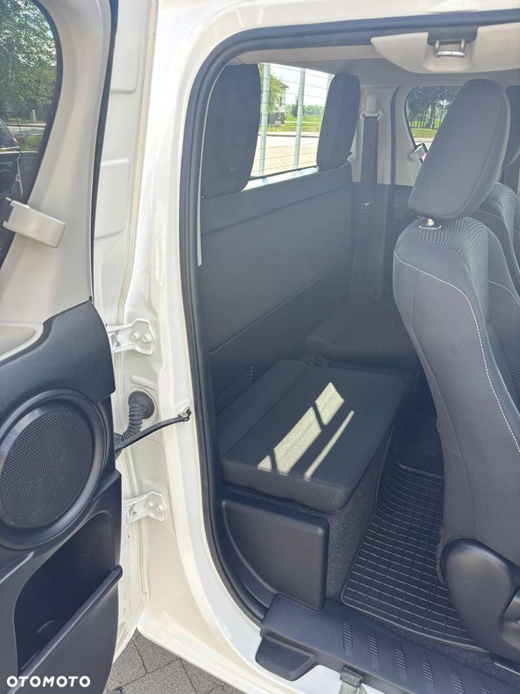 Toyota Hilux 4x4 Extra Cab Duty Comfort - 10