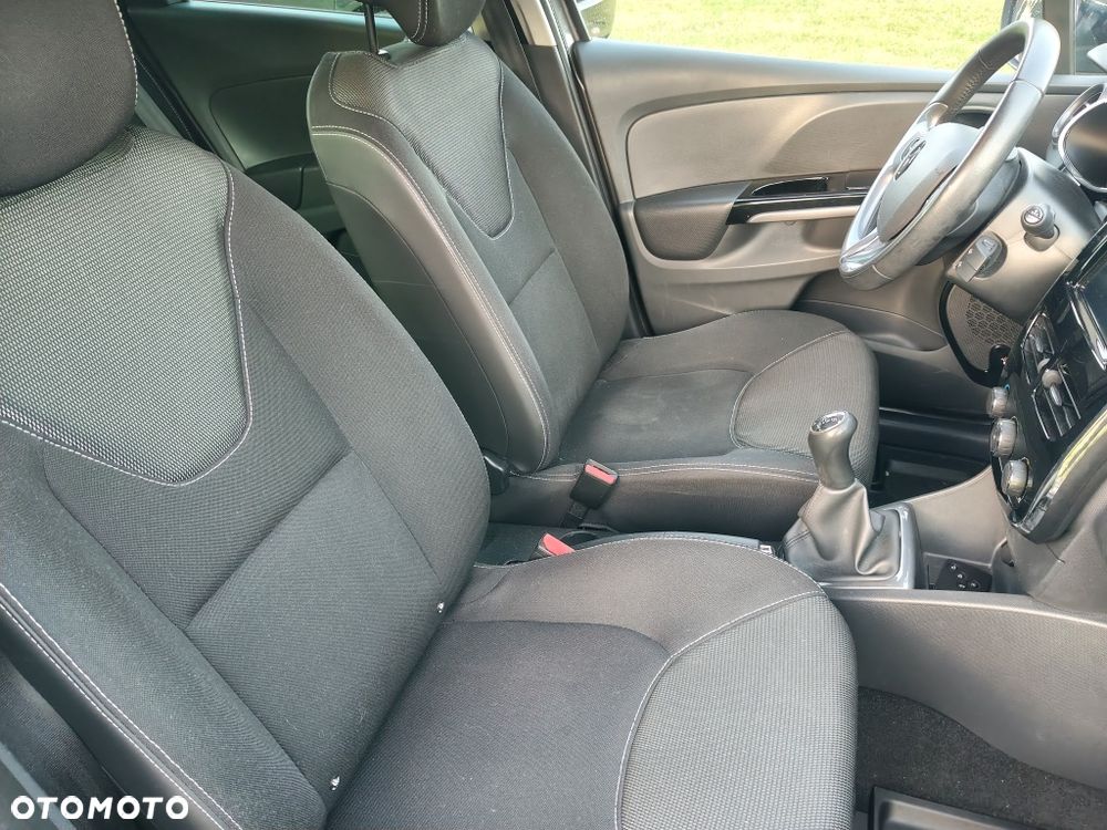 Renault Clio - 6