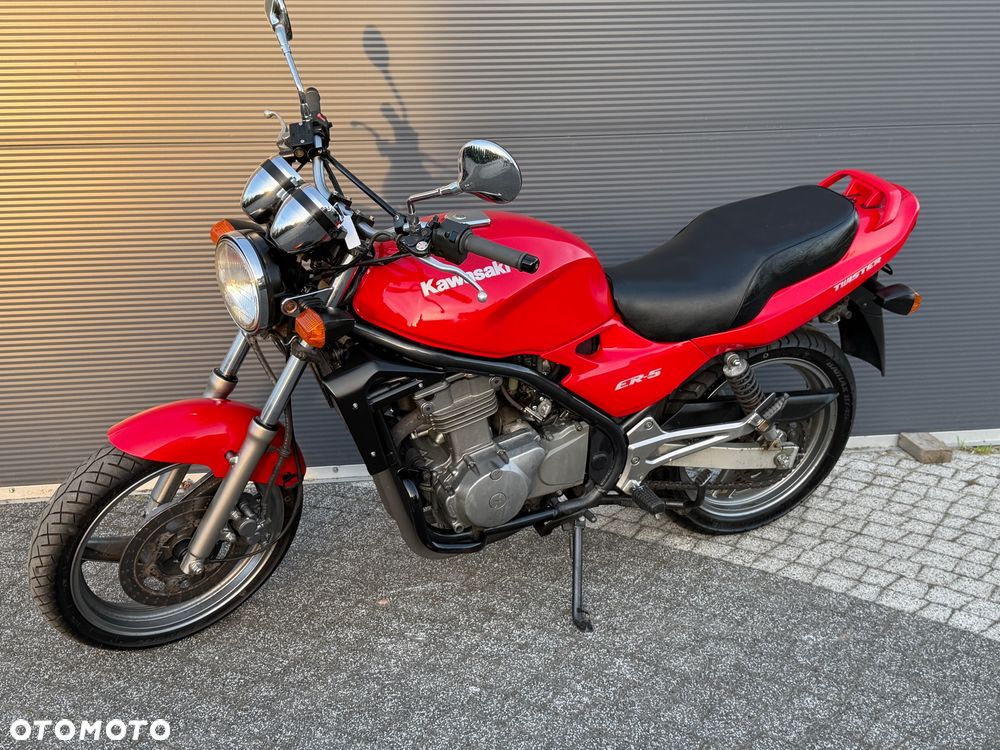 Kawasaki ER - 8
