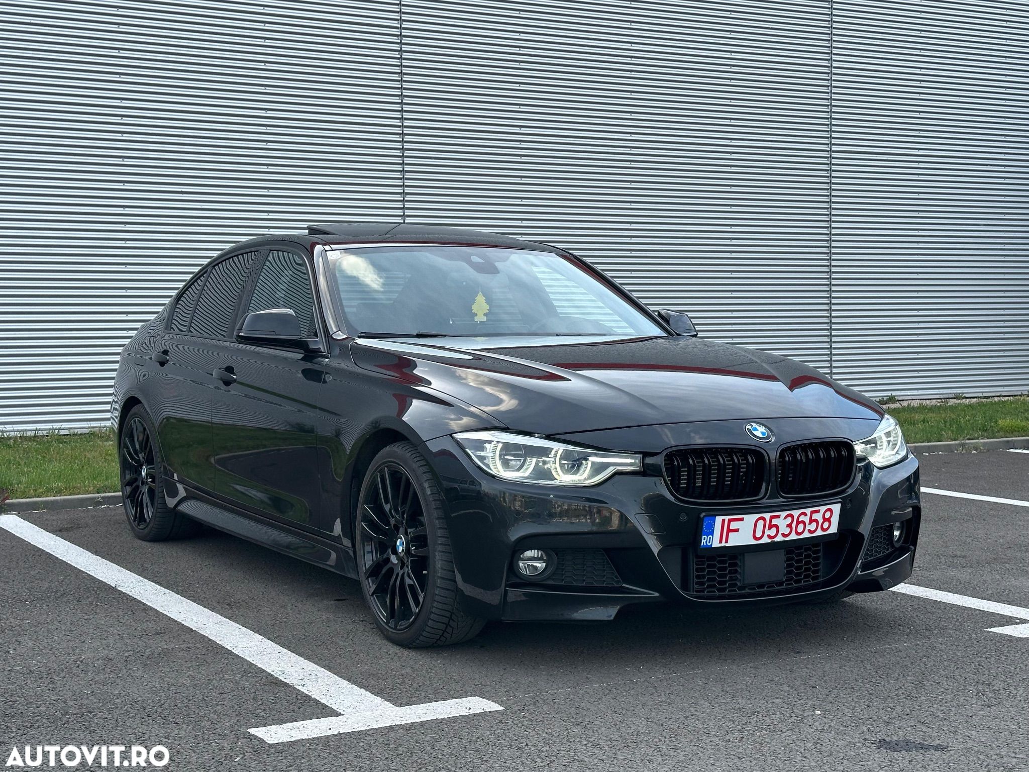 BMW Seria 3 330e iPerformance AT M Sport - 1