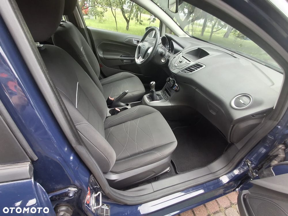 Ford Fiesta 1.25 Titanium EU5 - 19