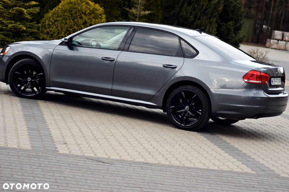 Volkswagen Passat - 11