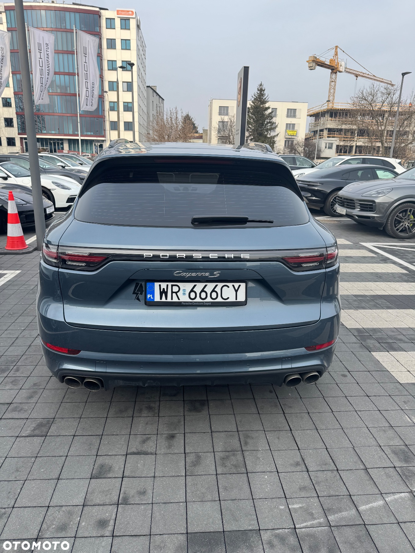 Porsche Cayenne S - 5