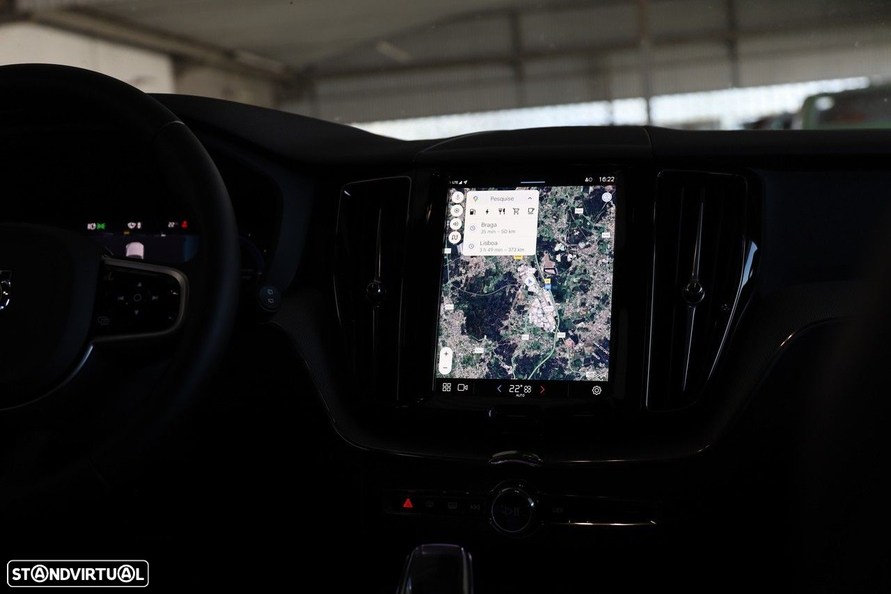 Volvo XC 60 2.0 T6 PHEV Black Edition AWD - 15