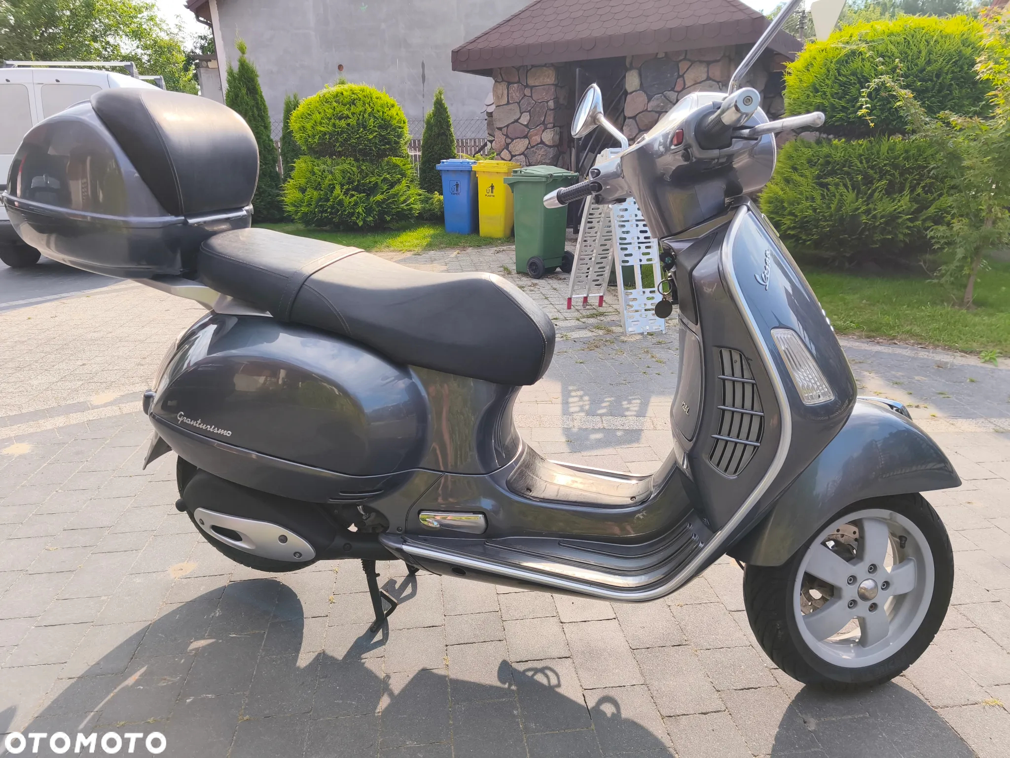 Vespa Grantourismo - 6