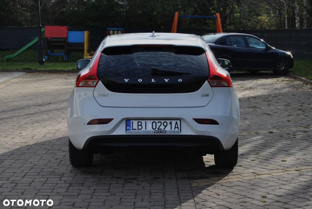 Volvo V40 D2 - 17
