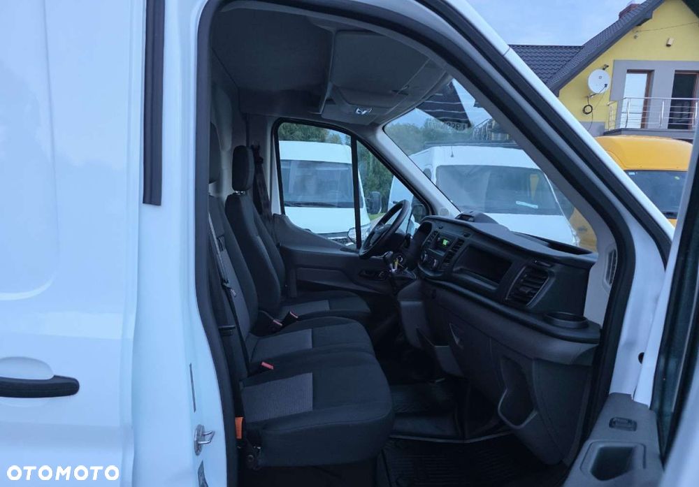 Ford Transit - 22