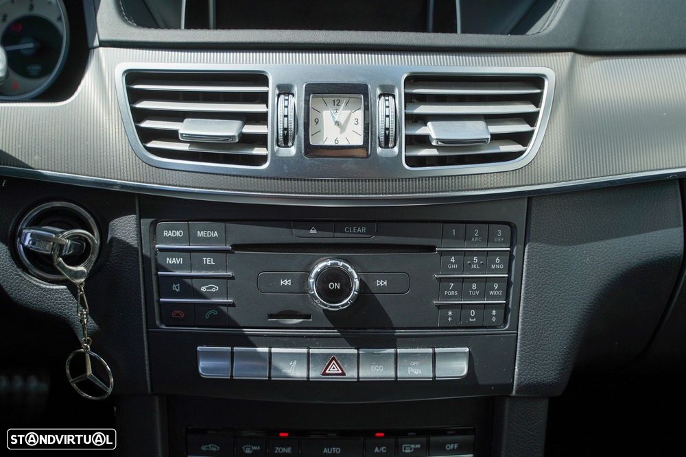 Mercedes-Benz E 250 BlueTEC Avantgarde Auto. - 19