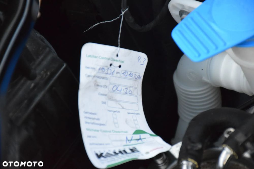 Volkswagen Touran 2.0 TDI DPF BlueMotion Technology DSG Cup - 36