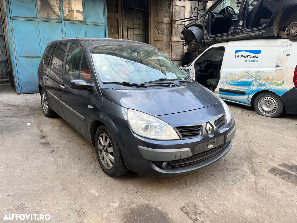 Dezmembrez Renault Megane Scenic facelift 2006 1,9 dci 96KW F9Q-E8 - 3