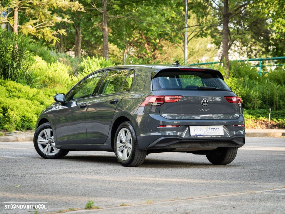 VW Golf 1.0 eTSI Life DSG - 33