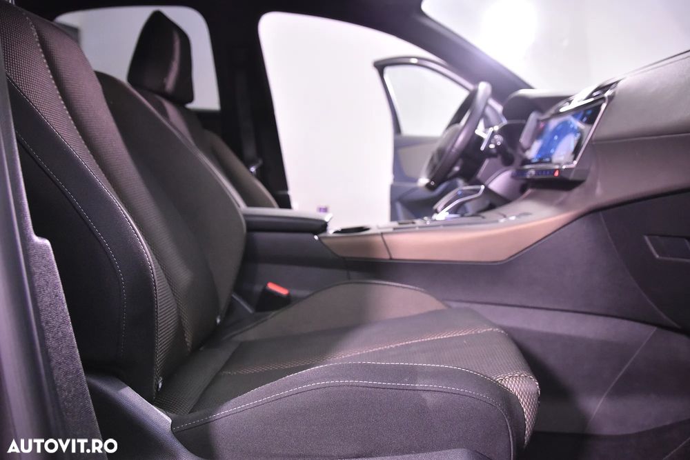 DS Automobiles DS 7 Crossback - 11