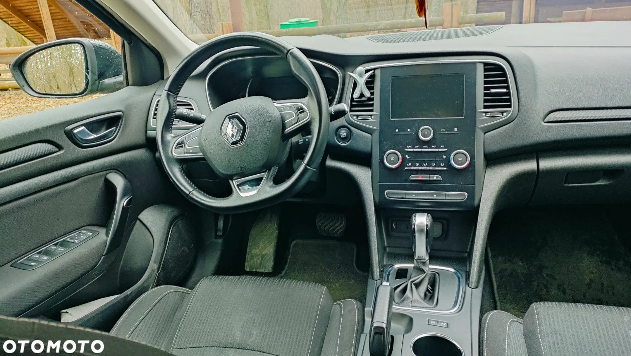 Renault Megane 1.5 dCi Zen EDC - 5