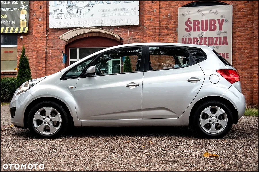 Kia Venga - 6