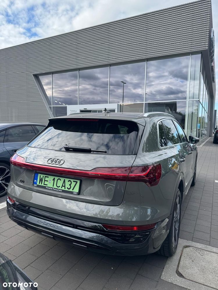 Audi Q8 e-tron - 4