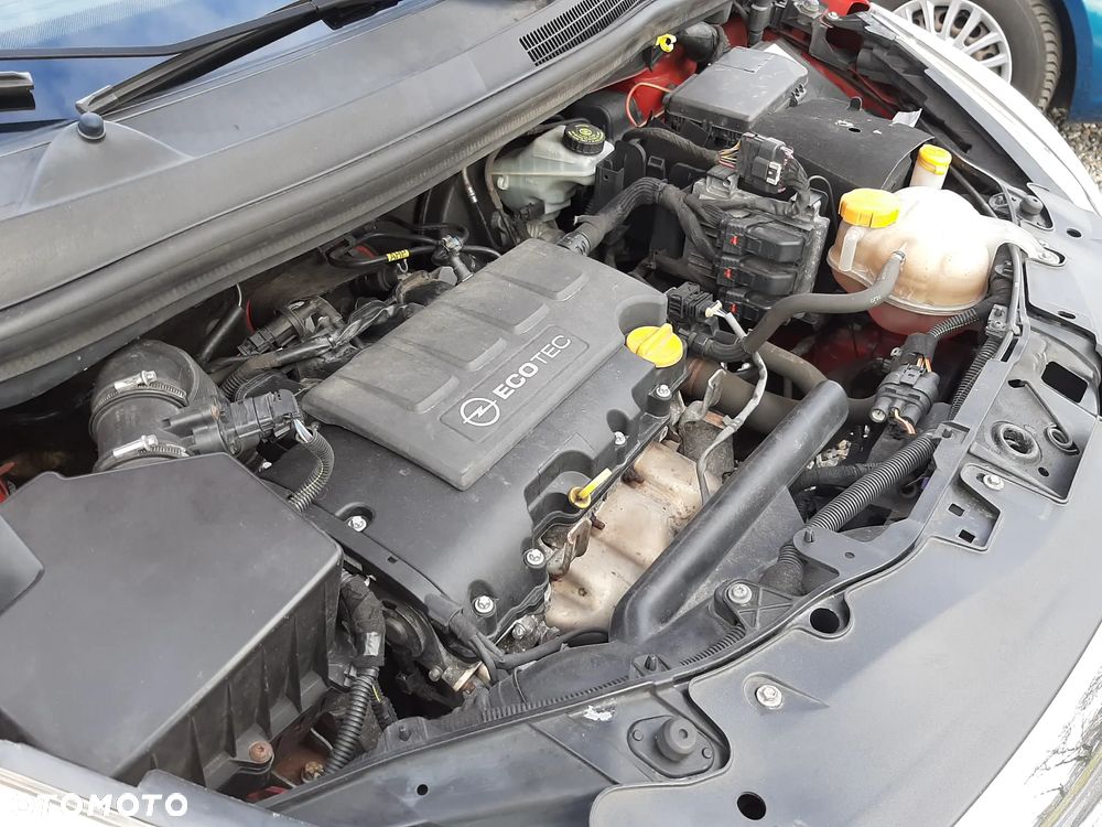 Opel Corsa 1.4 16V Active - 22