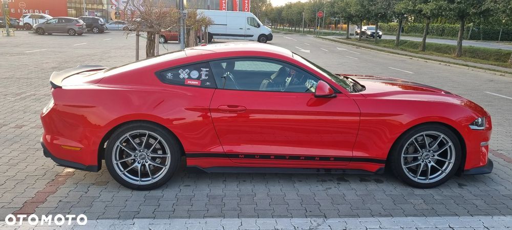 Ford Mustang - 3