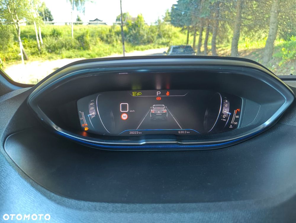 Peugeot 3008 1.5 BlueHDi Allure Pack S&S EAT8 - 19