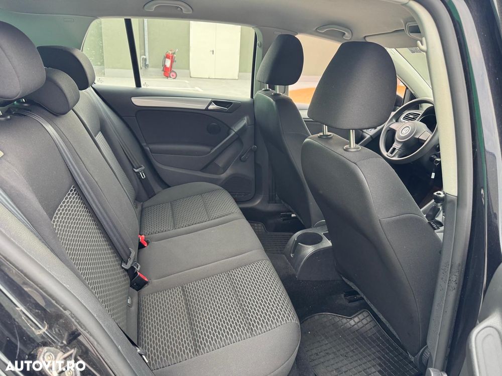 Volkswagen Golf - 9