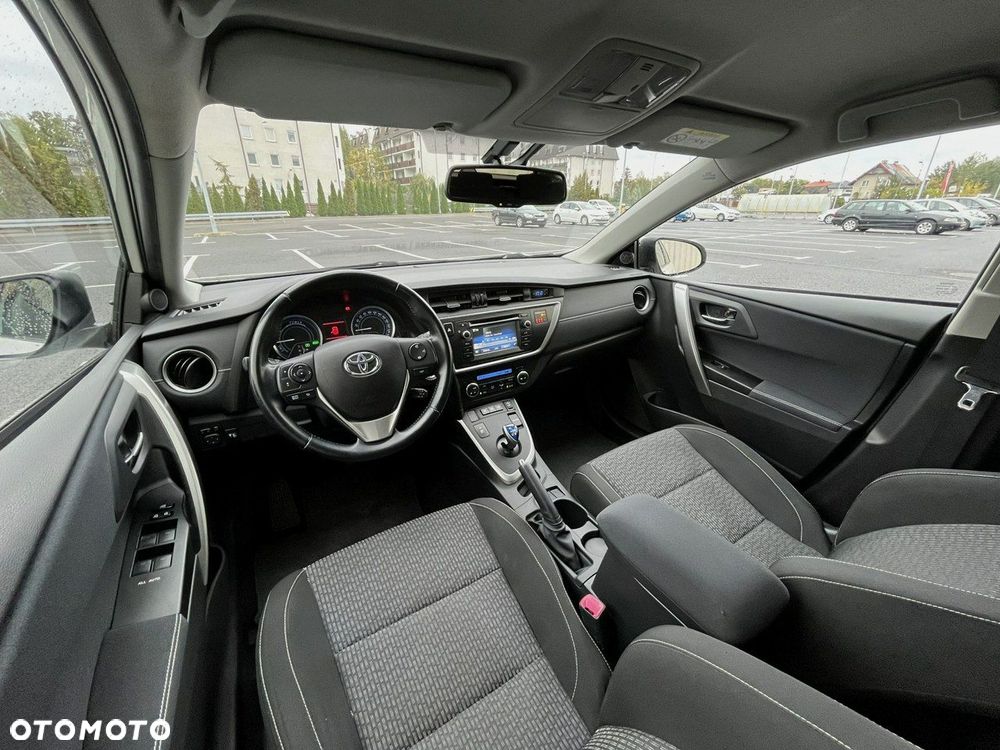 Toyota Auris - 11