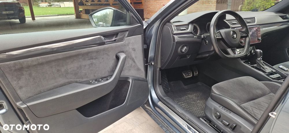 Skoda Superb 2.0 TDI 4x4 Sportline DSG - 9