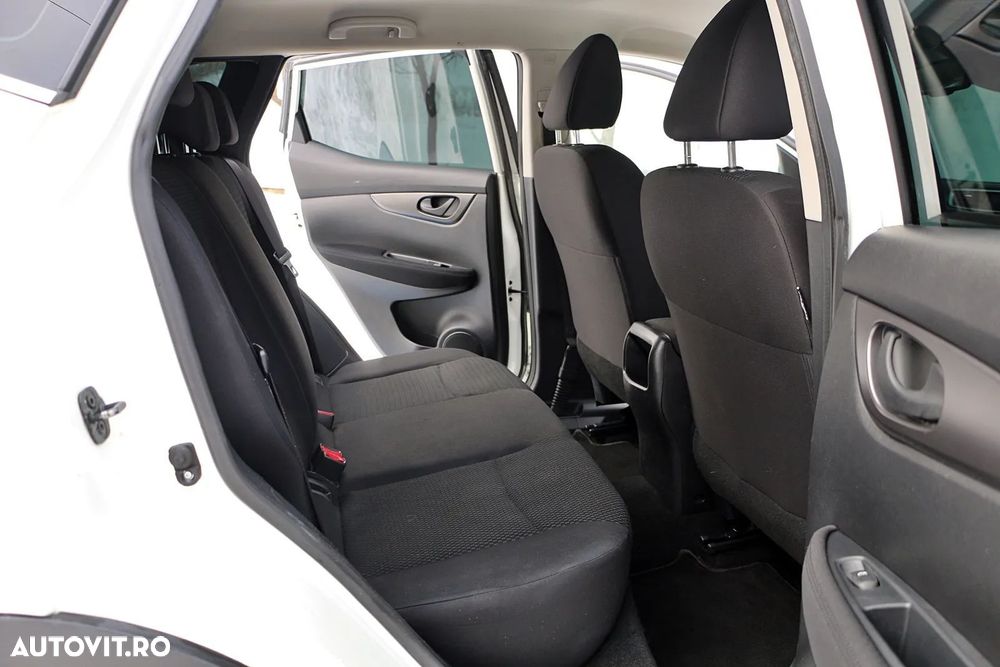Nissan Qashqai 1.5 DCI TEKNA - 6