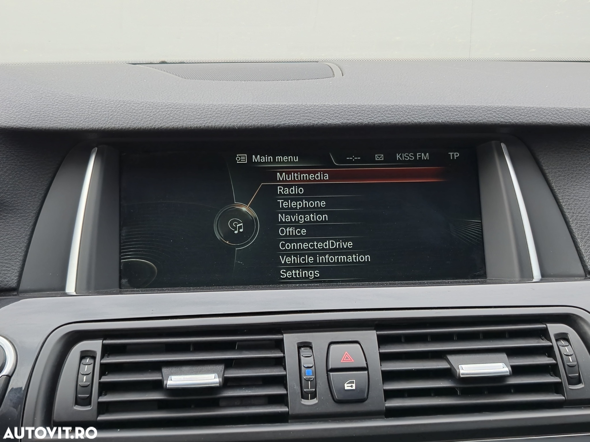 BMW Seria 5 525d Sport-Aut. Luxury Line - 11