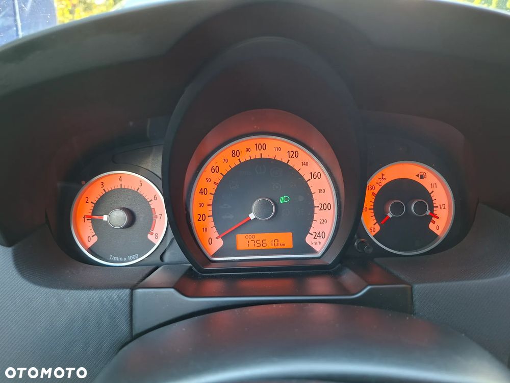 Kia Ceed - 38