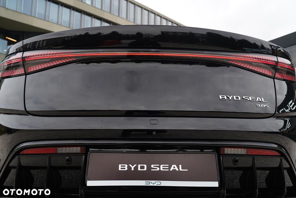 BYD Seal 82.5kWh Excellence AWD - 24